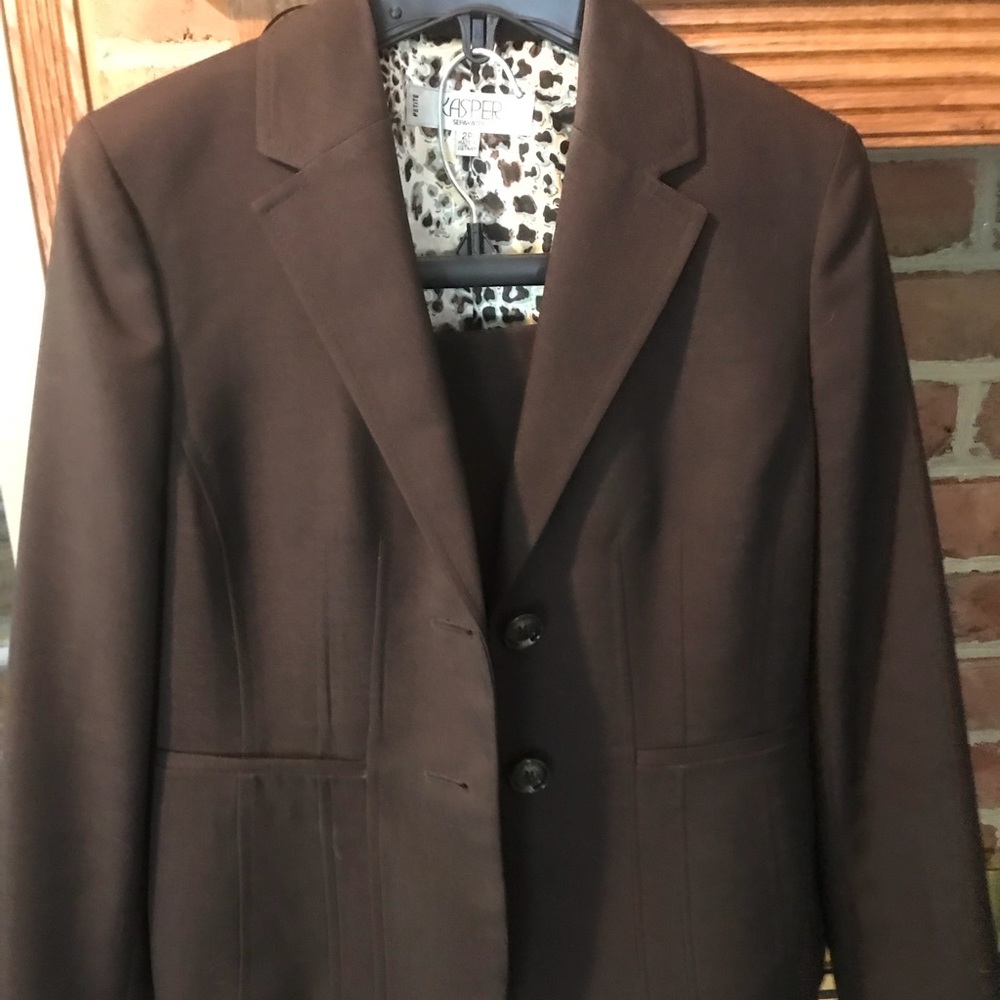 Brown Kasper Jacket and Skirt!